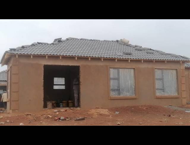 3 BEDROOM HOUSE FOR SALE IN SALFIN